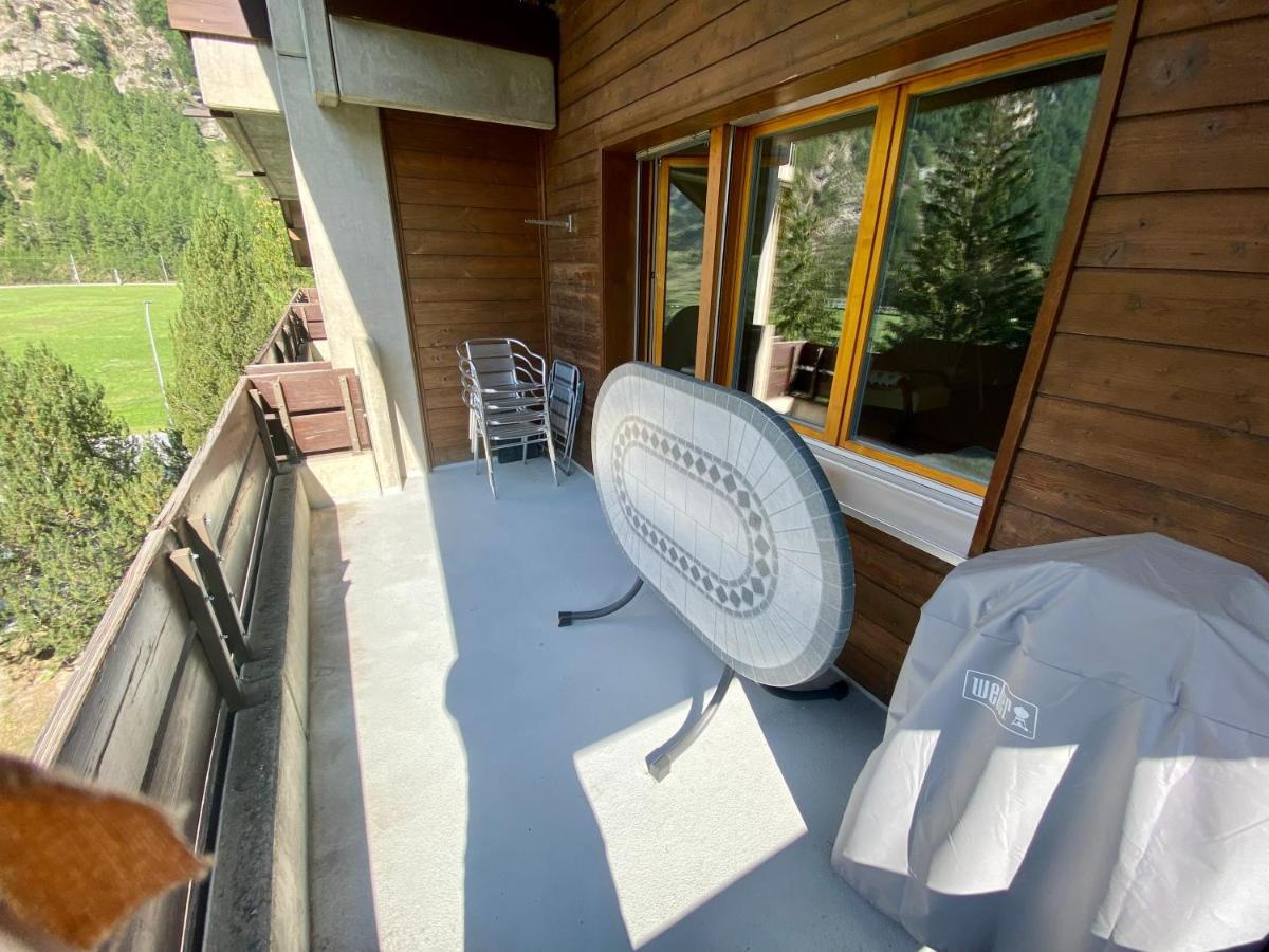 Moderne Dachwohnung Naehe Zermatt Mit Balkon Täsch Extérieur photo